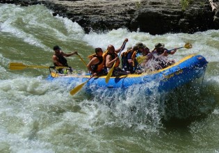 whitewater rafting the snake river wy